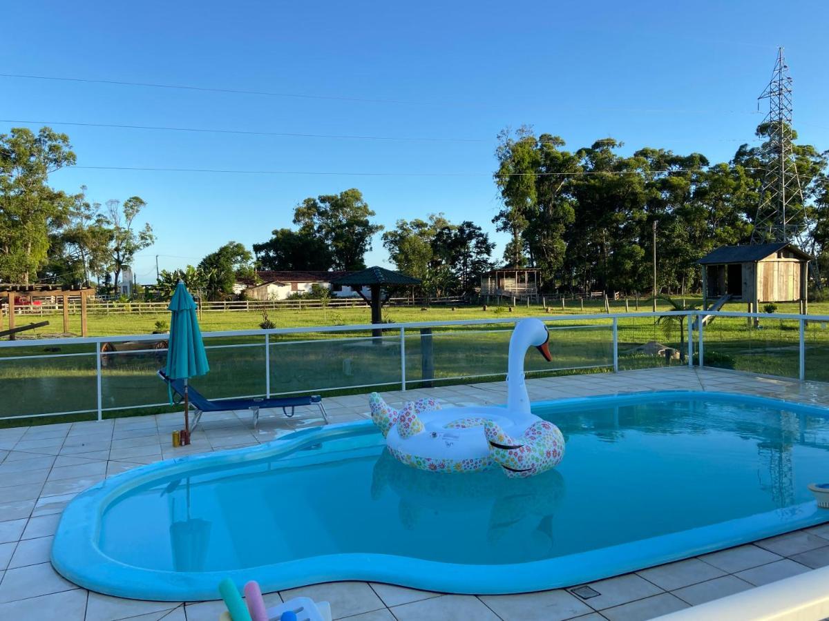 Haras Trevo De Ferro, Praia, Piscina E Campo 托雷斯 外观 照片