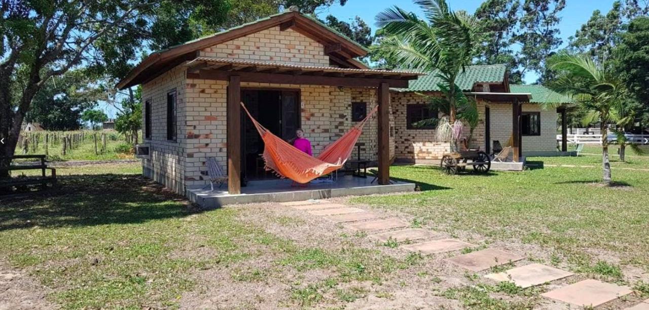 Haras Trevo De Ferro, Praia, Piscina E Campo 托雷斯 外观 照片