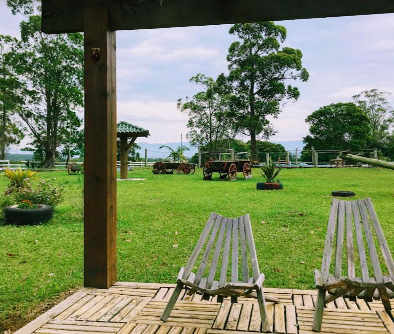 Haras Trevo De Ferro, Praia, Piscina E Campo 托雷斯 外观 照片