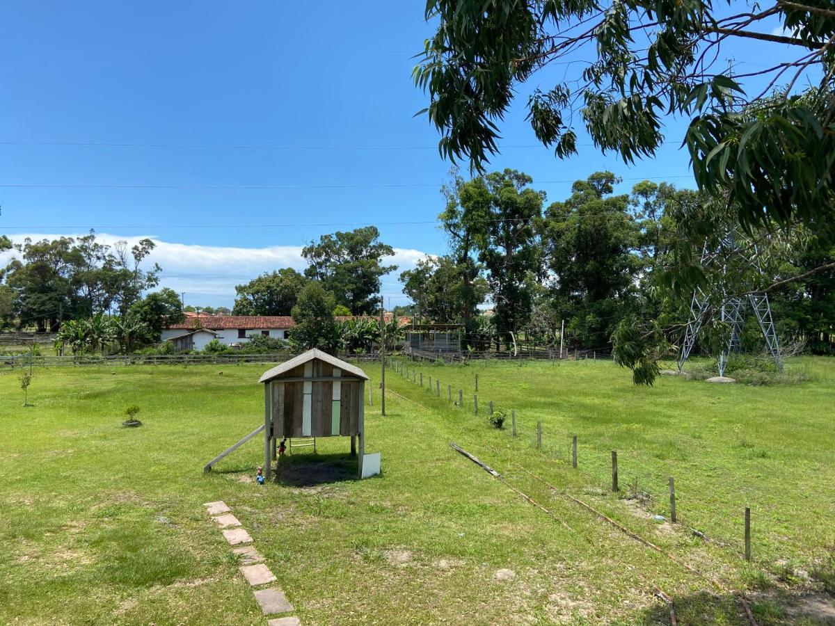 Haras Trevo De Ferro, Praia, Piscina E Campo 托雷斯 外观 照片