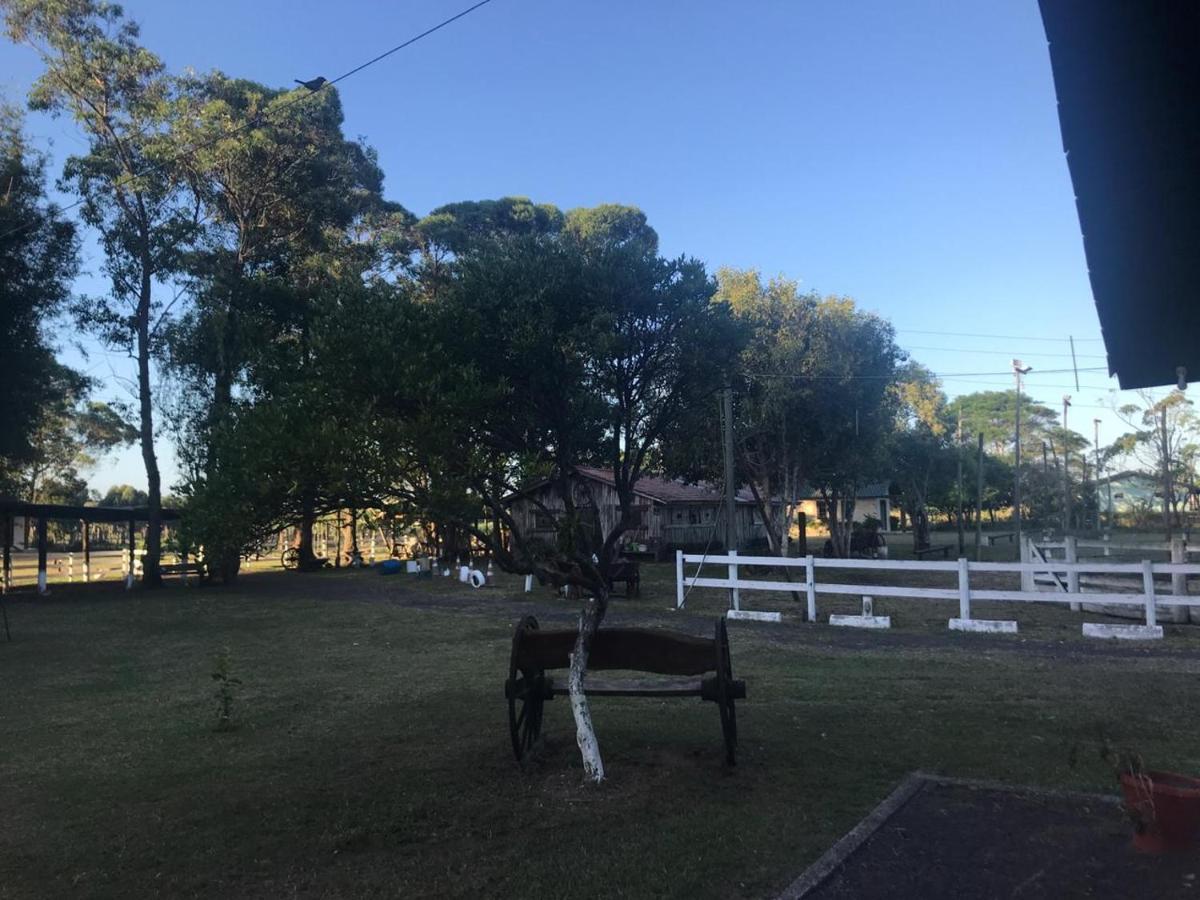 Haras Trevo De Ferro, Praia, Piscina E Campo 托雷斯 外观 照片