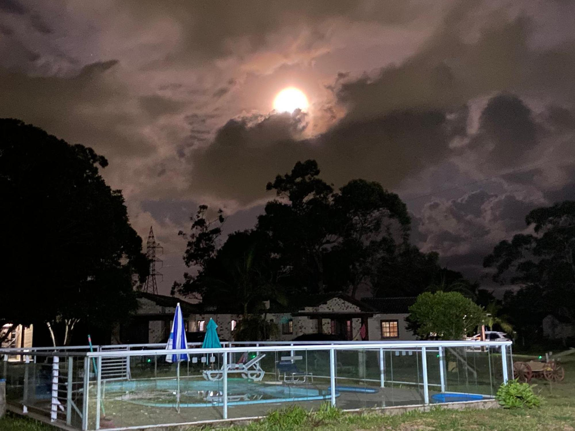 Haras Trevo De Ferro, Praia, Piscina E Campo 托雷斯 外观 照片